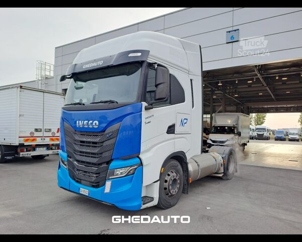 Standardni vlačilec IVECO TRATTORE STRADALE S-WAY 460 LNG METANO