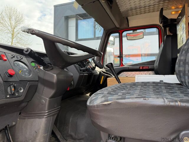 Brandweerwagen Mercedes-Benz 1222 Fire fighter Water Pump