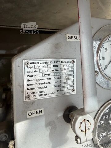 Brandweerwagen Mercedes-Benz 1222 Fire fighter Water Pump