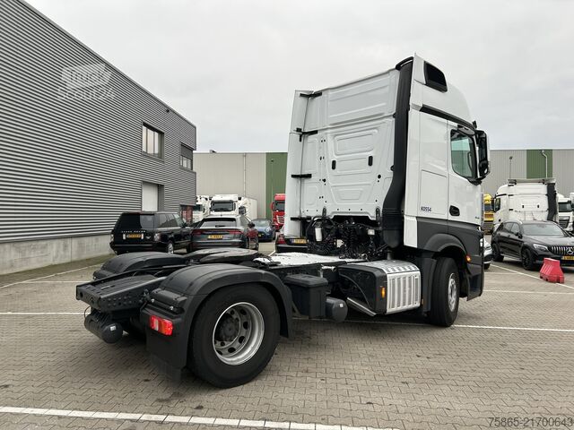 Standaard-SZM Mercedes-Benz Actros 1845 Gigaspace / Tacho V2 / Blower - PTO...