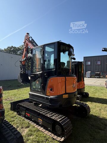 Minibagger mit Heizung & Klimaanlage Tec-Point Minibagger Kubotamotor YX35 | 3,8 t | Stahlketten | PowerTilt |