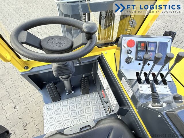 Carretilla retráctil de 4 vías Combilift CB2500 GAS TRIPLEX 4900 FORK POSITIONER