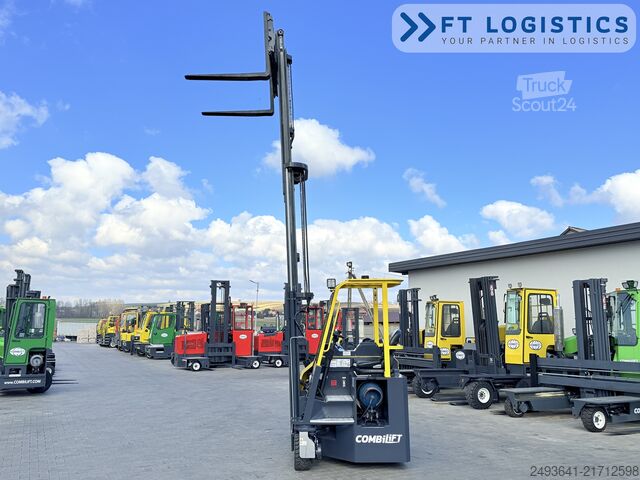 Carretilla retráctil de 4 vías Combilift CB2500 GAS TRIPLEX 4900 FORK POSITIONER