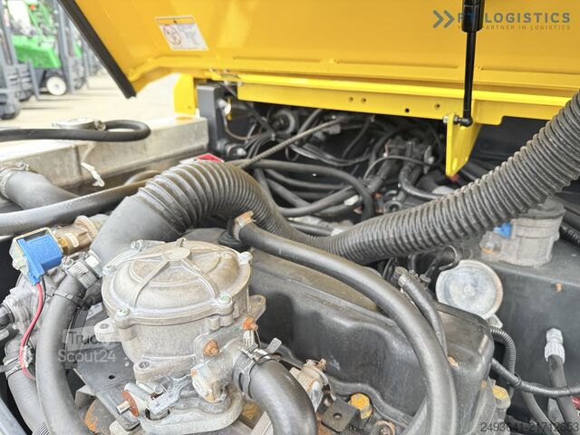 четырёхсторонний автопогрузчик Combilift CB4000 TRIPLEX 5200 FREE-LIFT POSITIONER