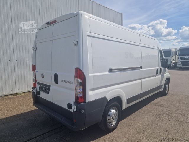 Ван с висока покривка FIAT Ducato 120 Multijet 3-Sitzer Rückfahrkamera Navi