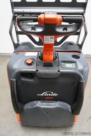 Transpallet elettrico con operatore a bordo in piedi Linde T 20 AP 131