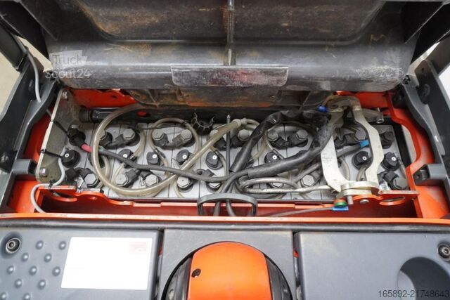 Transpallet elettrico con operatore a bordo in piedi Linde T 20 AP 131