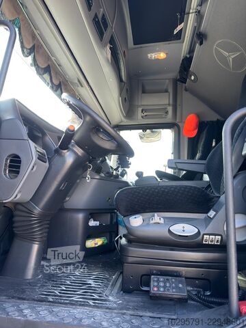 Trattore stradale standard Mercedes-Benz Actros 1851