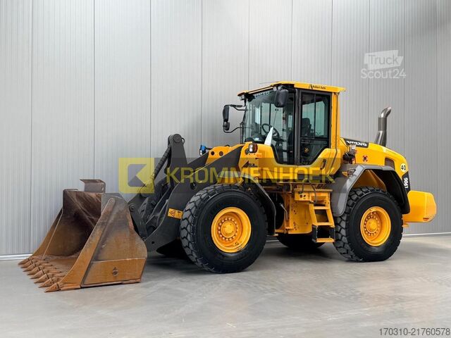 Nakladač Volvo L 90 G