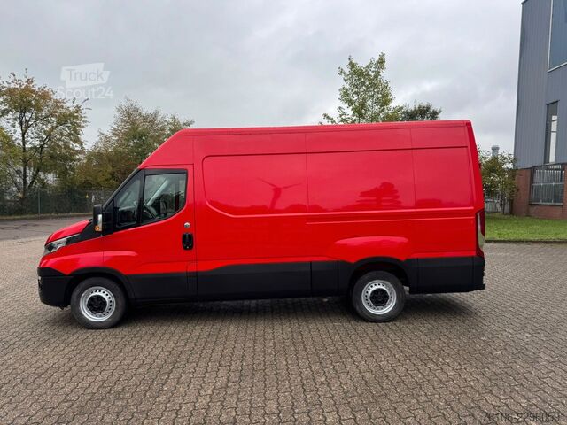 Furgão de painéis IVECO Daily 35S16 Hi-Matic Kastenwagen L2H2*2 Stück*