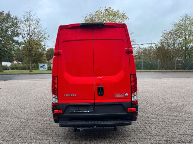 Furgão de painéis IVECO Daily 35S16 Hi-Matic Kastenwagen L2H2*2 Stück*