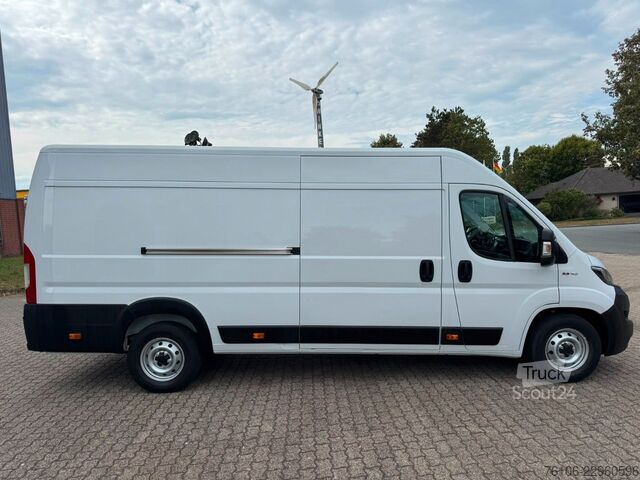 Furgão de painéis FIAT Ducato Maxi Grossr.-Kasten 35 140 L5H2