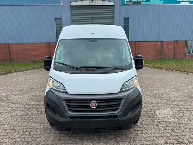 Furgão de painéis FIAT Ducato Maxi Grossr.-Kasten 35 140 L5H2
