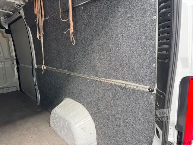Furgão de painéis FIAT Ducato Maxi Grossr.-Kasten 35 140 L5H2