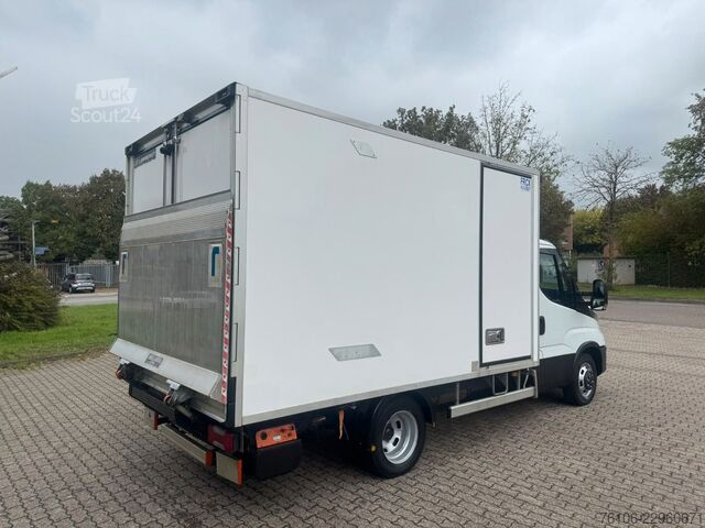 Koelwagen met geïsoleerde laadbak IVECO Daily 35C14 Tiefkühlkoffer mit LBW **Carrier***