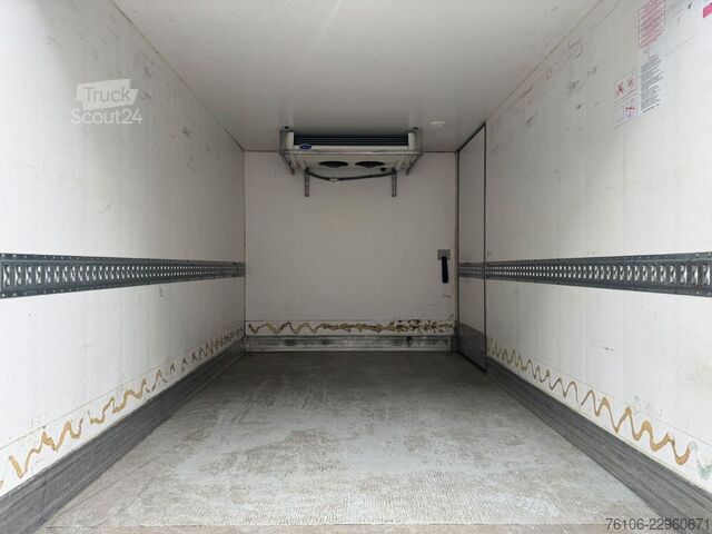 Koelwagen met geïsoleerde laadbak IVECO Daily 35C14 Tiefkühlkoffer mit LBW **Carrier***