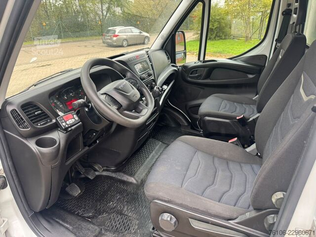 Koelwagen met geïsoleerde laadbak IVECO Daily 35C14 Tiefkühlkoffer mit LBW **Carrier***