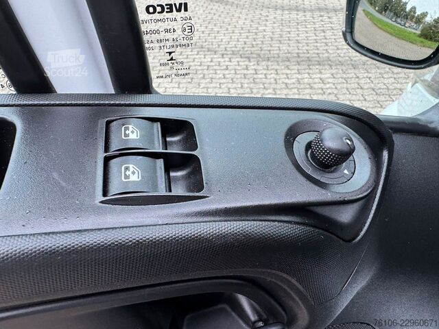 Koelwagen met geïsoleerde laadbak IVECO Daily 35C14 Tiefkühlkoffer mit LBW **Carrier***