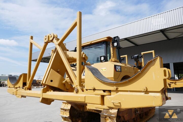 Boru katmanı Caterpillar D8T Pipe carrier