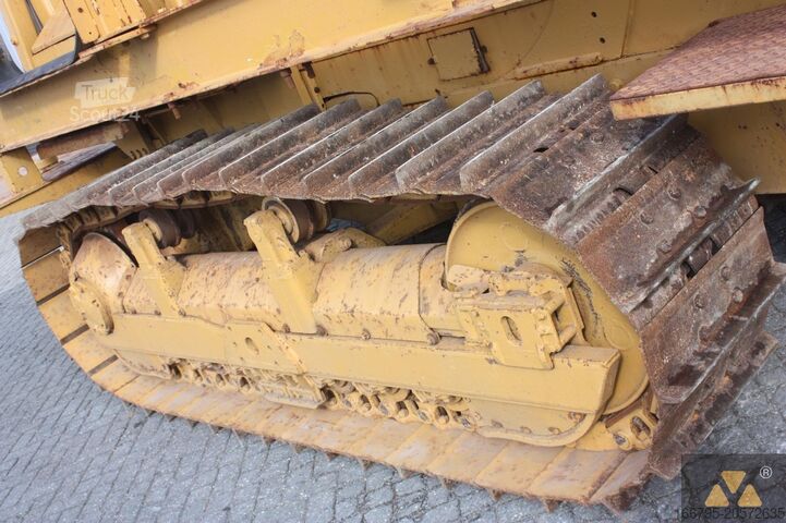 Strat de țeavă Caterpillar D6E Pipe carrier