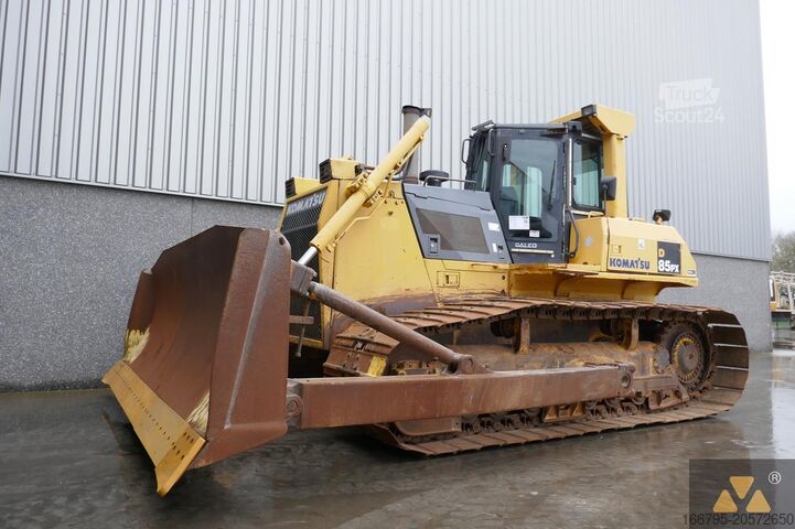 Spycharka Komatsu D85PX-15