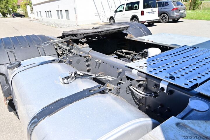 وحدة جرار قياسية Volvo FM460  E6 VEB Scheckheft Bett