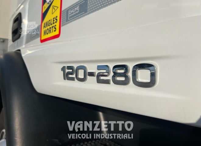 Skåplastbil med hydraulisk bakgavellyft Iveco Eurocargo 120