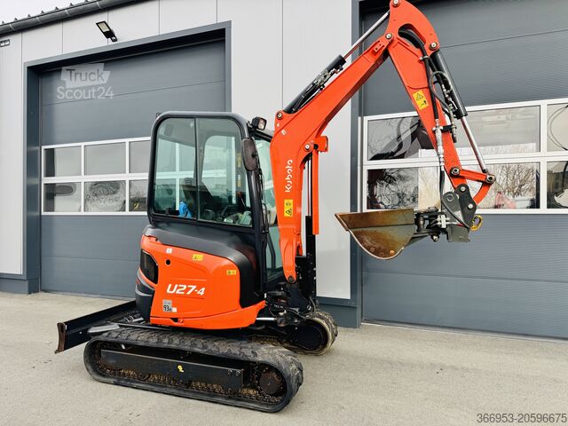حفارة صغيرة Kubota U27-4