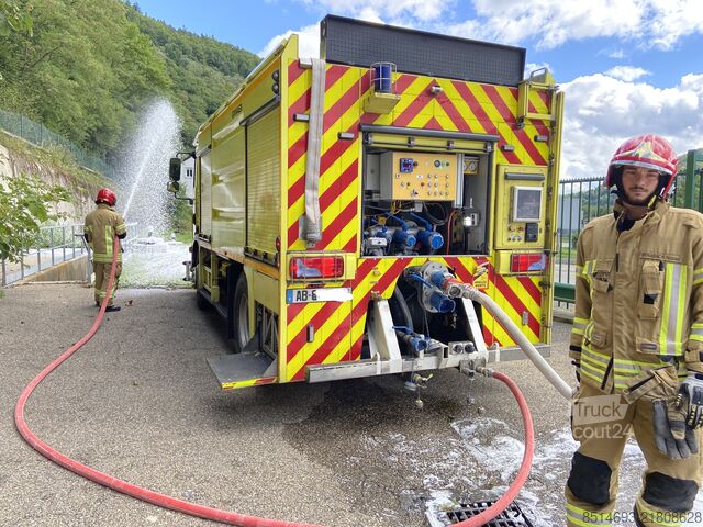 Camion de pompiers MAN TGM 15.280