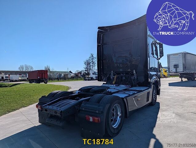 Padrão-SZM Mercedes-Benz Actros 1948