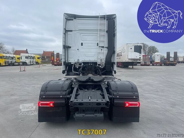 Standard-SZM Mercedes-Benz Actros L Pro Cabin 1845