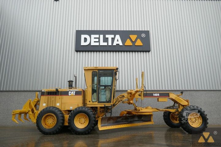 Грейдер Caterpillar 140H Ex-army