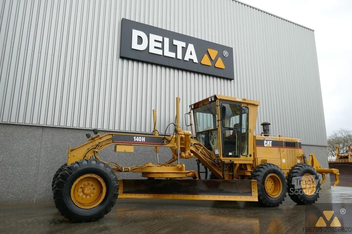 Грейдер Caterpillar 140H Ex-army