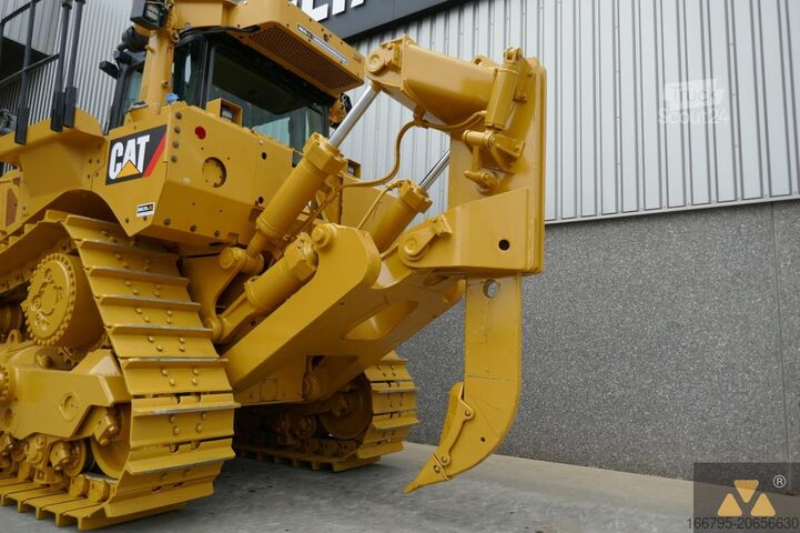 бульдозер Caterpillar D8T