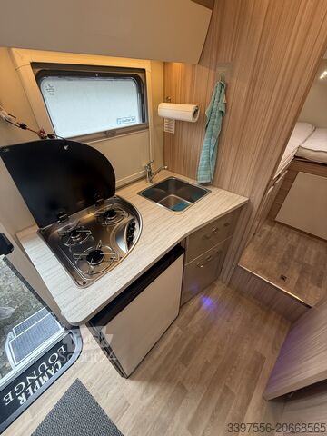 Autocaravana semi-integrada Ahorn Camp T 690 P