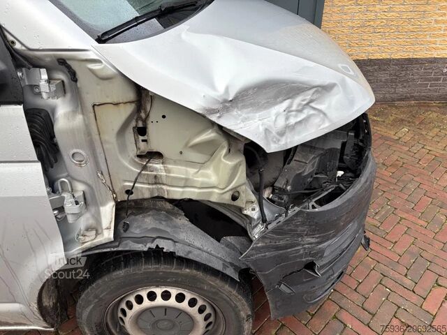 Bestelbus Volkswagen Transporter Lichte Schade 2.0 tdi L2 Carplay Pa...