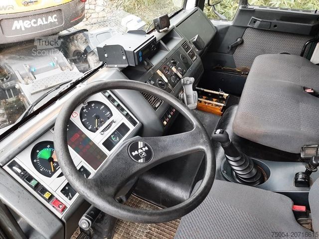 Трехсторонний самосвал MAN 7731