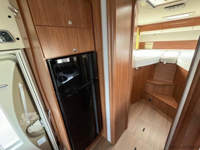 Ημιενσωματωμένο αυτοκινούμενο τροχόσπιτο EURAMOBIL Profila RS 720 EB - Hub/Einzelbetten - Sat/TV -