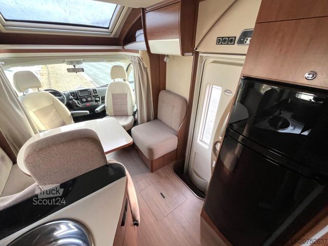 Ημιενσωματωμένο αυτοκινούμενο τροχόσπιτο EURAMOBIL Profila RS 720 EB - Hub/Einzelbetten - Sat/TV -