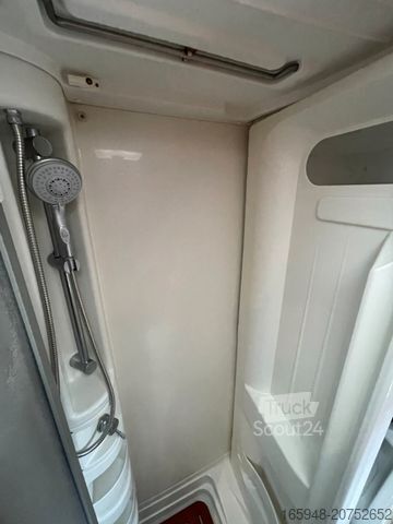 Ημιενσωματωμένο αυτοκινούμενο τροχόσπιτο LAIKA X 660 R | *Jetzt einsteigen - losfahren!*