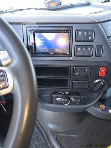 Standard SZM DAF XF530   SSC / Intarder/ Neue Tacho SMT 2