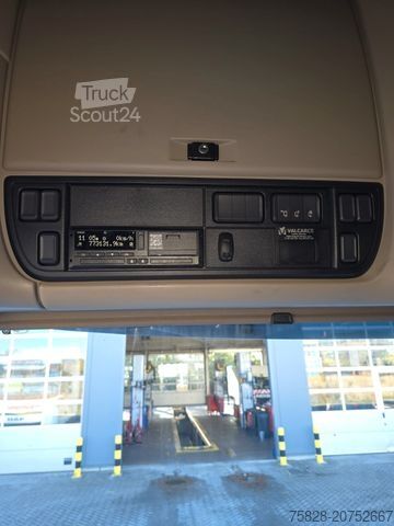 Standard SZM DAF XF530   SSC / Intarder/ Neue Tacho SMT 2
