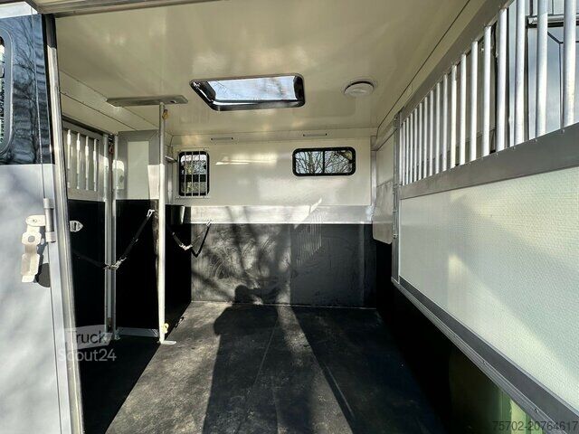 Gyvulių priekaba Anka Steinsberger 2-Pferdeanhänger mit Bett