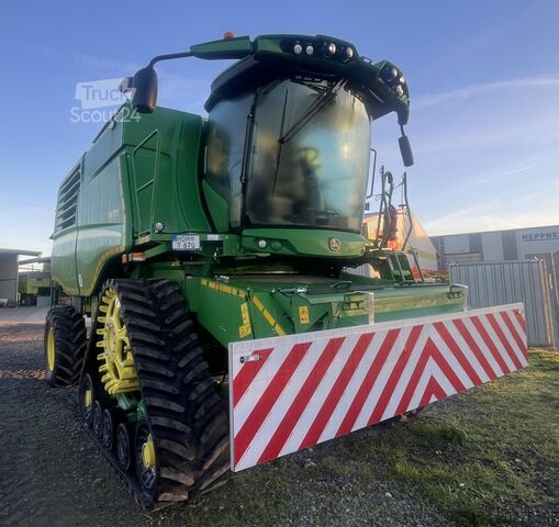 Kombajn za žetev in mlatev John Deere T 670 i