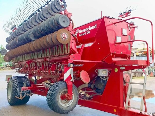 Σπαρτική μηχανή Kverneland Accord DG12000