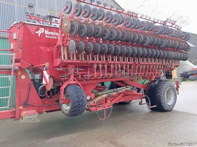 Σπαρτική μηχανή Kverneland Accord DG12000
