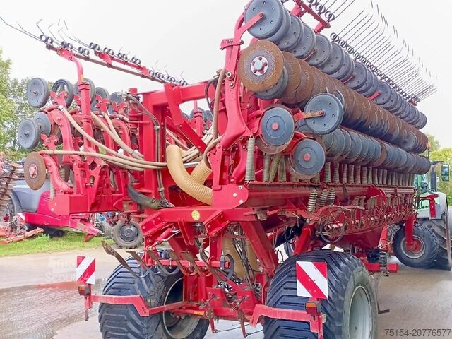 Σπαρτική μηχανή Kverneland Accord DG12000