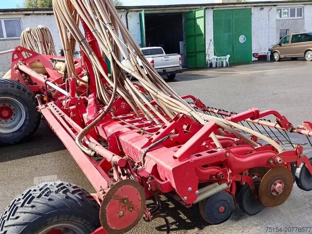 Σπαρτική μηχανή Kverneland Accord DG12000