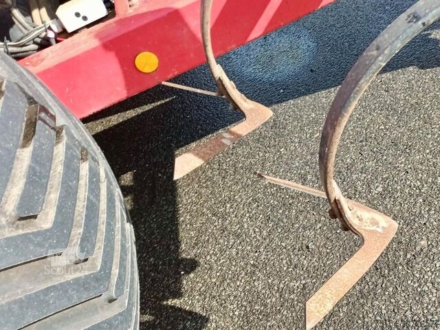 Σπαρτική μηχανή Kverneland Accord DG12000