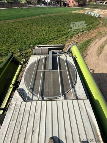 Ceifeira-debulhadora CLAAS Lexion 760 TT 4WD